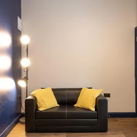 Apartment Mural By Mycityhaven *